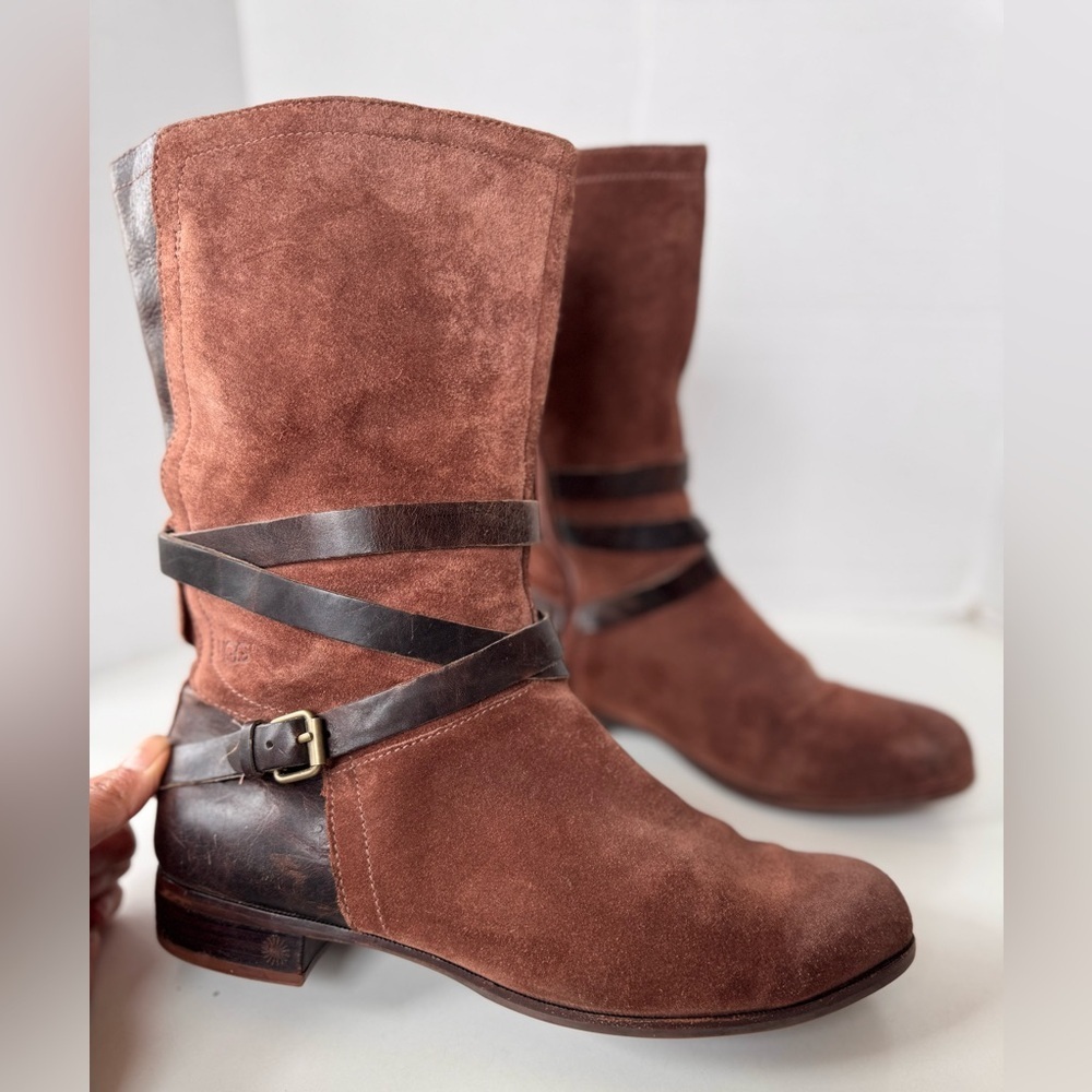 UGG Brown Deanna Burnished Leather Suede Moto Biker Style Boots Women’s Size 10